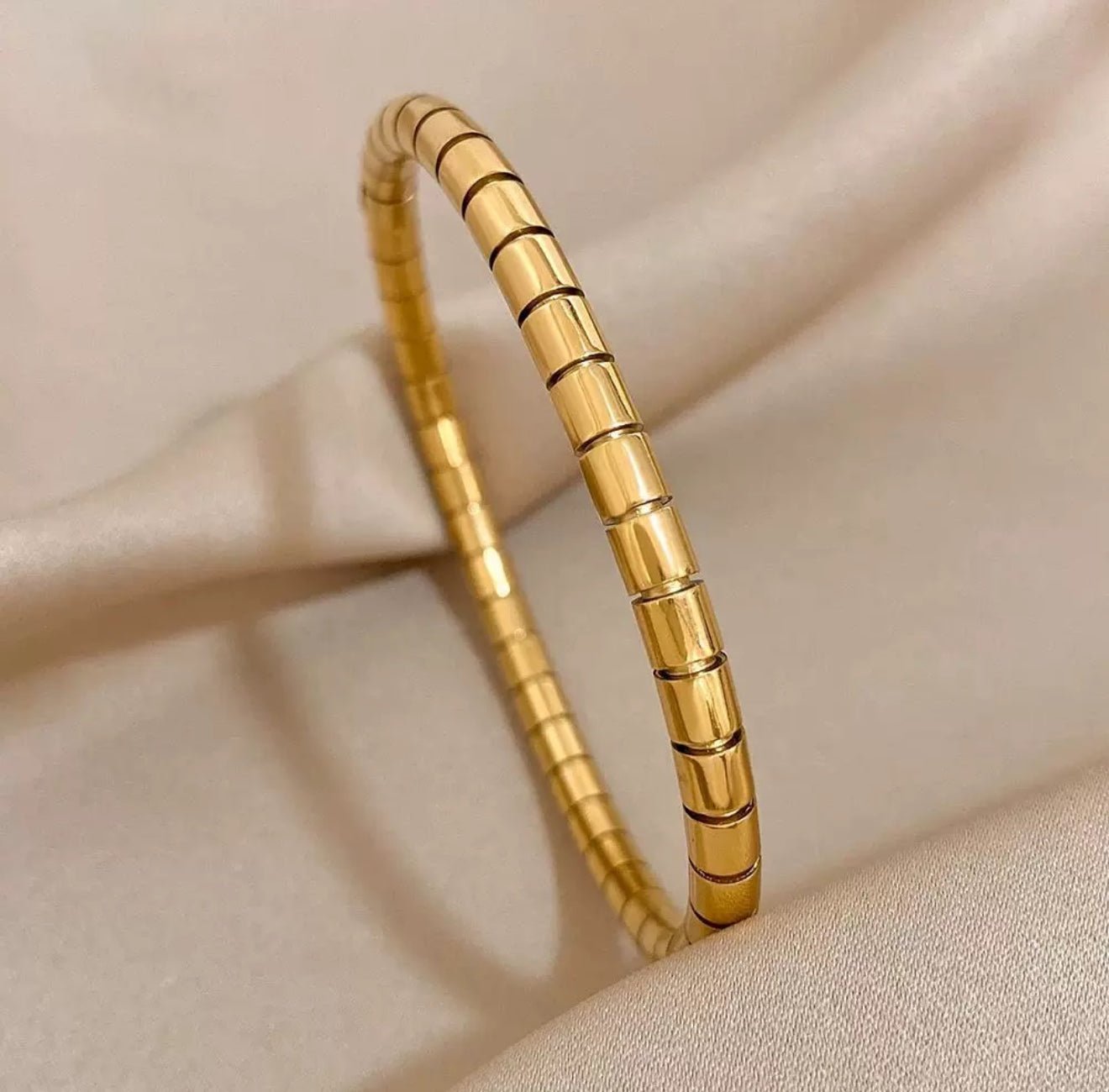 18K Gold Plated Angel Bangle - DressAtR LLC