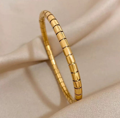 18K Gold Plated Angel Bangle - DressAtR LLC
