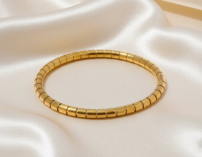 18K Gold Plated Angel Bangle - DressAtR LLC