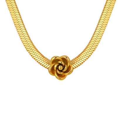 18K Gold Plated Elegant Necklace With a Flower - DressAtR LLC
