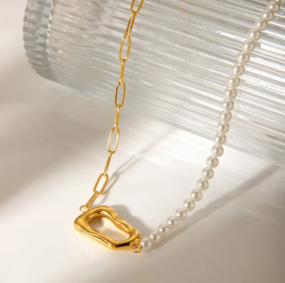 18K Gold Plated Pearl Elegant Necklace - DressAtR LLC