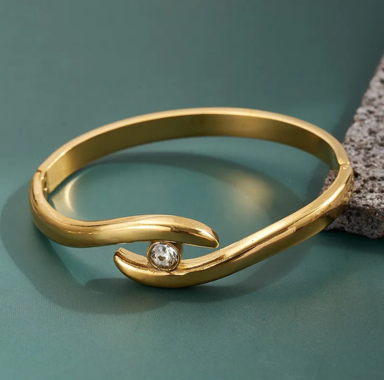 18K Gold Plated Rhinestone Cross Eye Knot Bracelet - DressAtR LLC