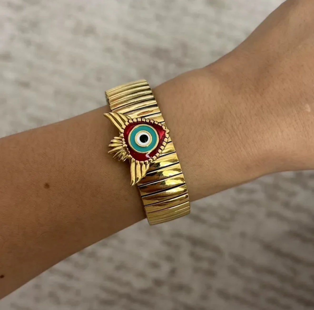 18K Yellow Gold Plated Elegant Fish Bracelet - DressAtR LLC