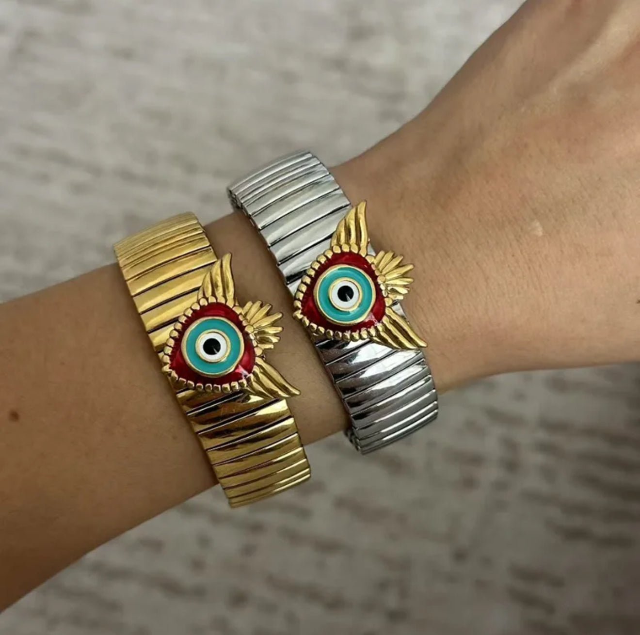 18K Yellow Gold Plated Elegant Fish Bracelet - DressAtR LLC