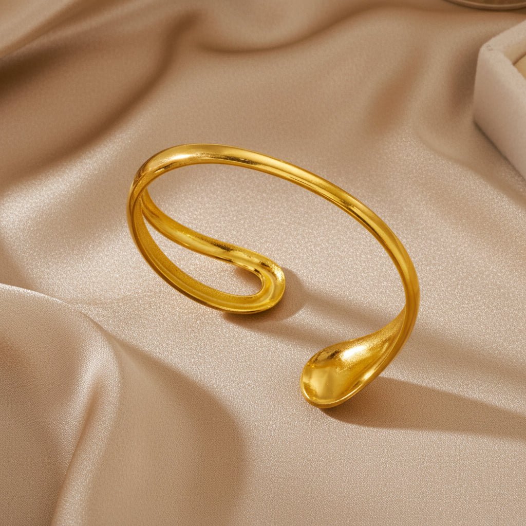 DressAtR 18k Gold Plated Stainless Still Bracelet - DressAtR LLC