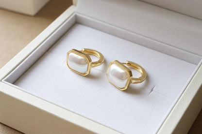 DressAtR Clip Cube Suger Perl Hoop Earring - DressAtR LLC